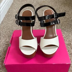 Women’s two-tone platform sandals